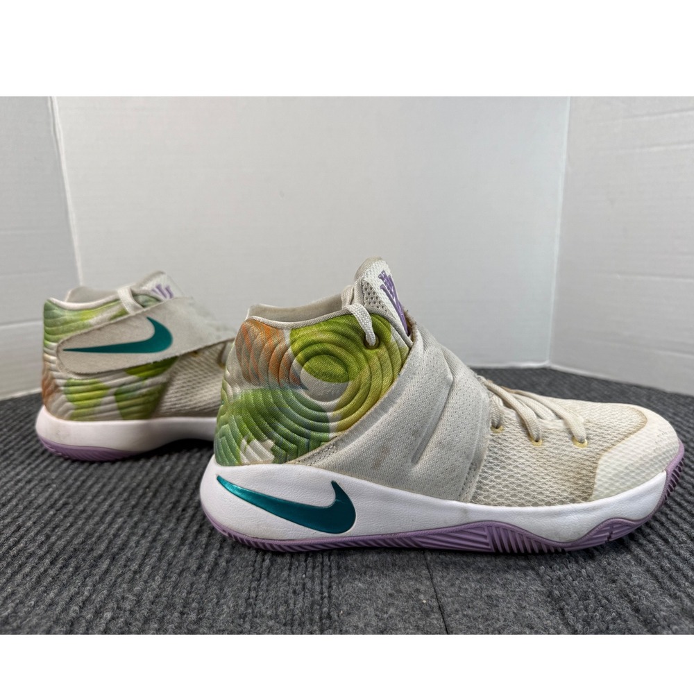 Nike Kyrie 2 Easter White Hyper Jade Lilac 826673-105 Boys Size 5.5Y Basketball